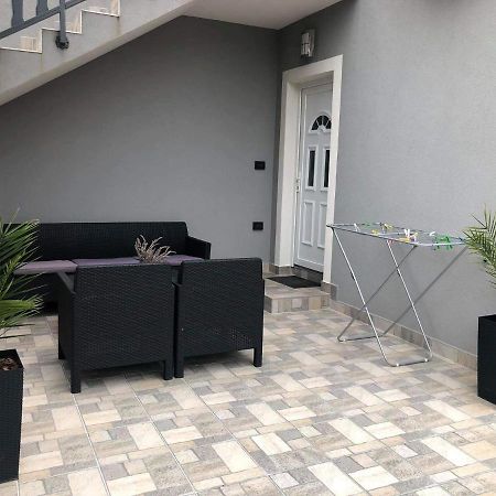 Apartmani Dokic Bale Buitenkant foto