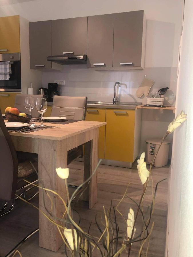Apartmani Dokic Bale Buitenkant foto