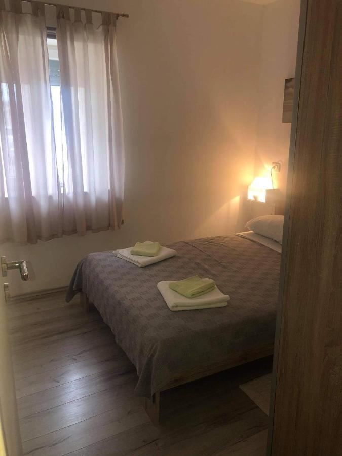 Apartmani Dokic Bale Buitenkant foto