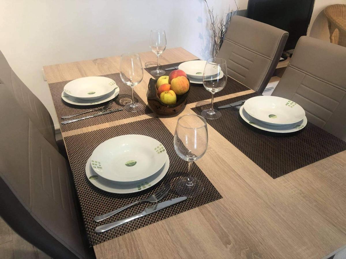 Apartmani Dokic Bale Buitenkant foto