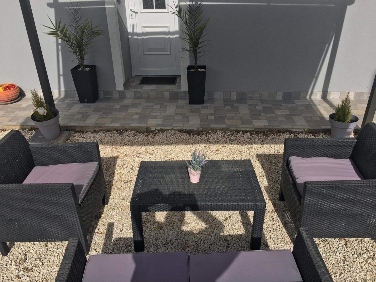 Apartmani Dokic Bale Buitenkant foto