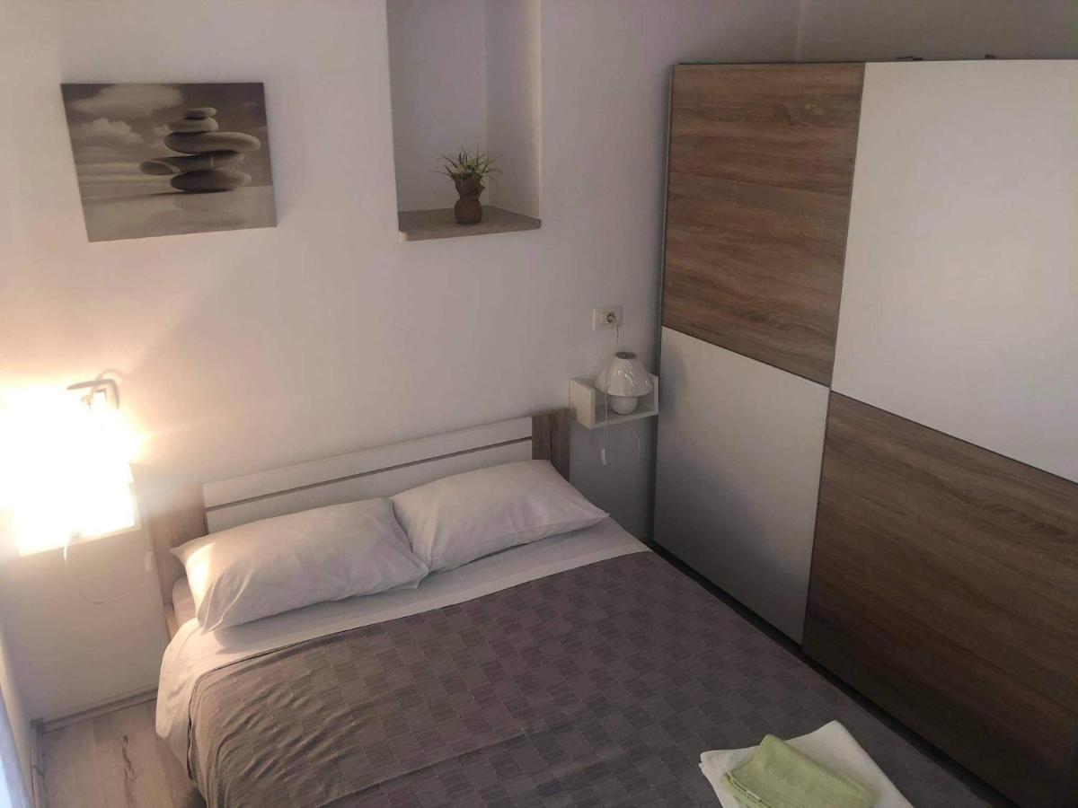 Apartmani Dokic Bale Buitenkant foto