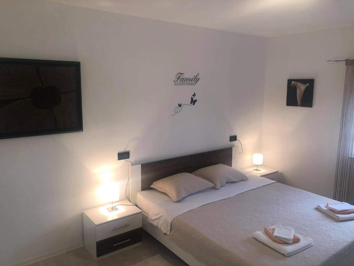 Apartmani Dokic Bale Buitenkant foto