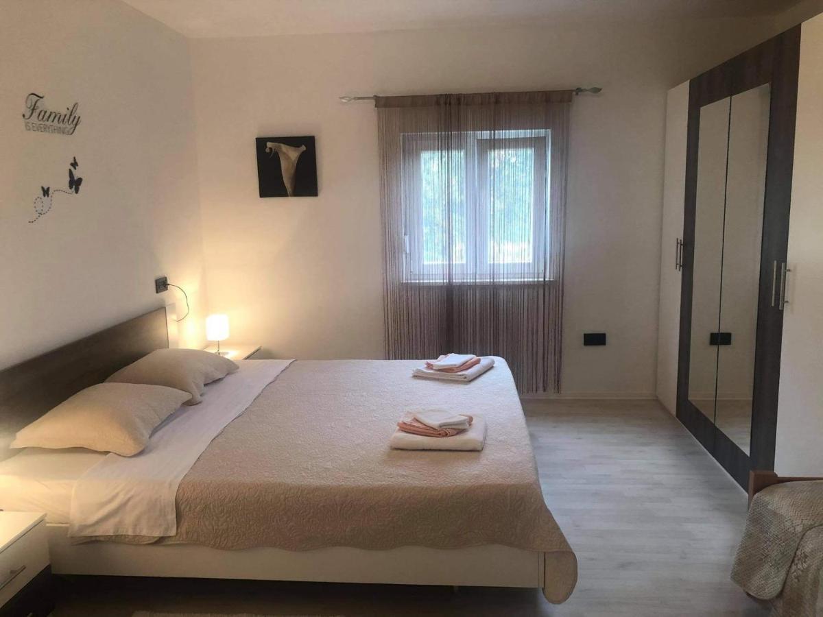 Apartmani Dokic Bale Buitenkant foto