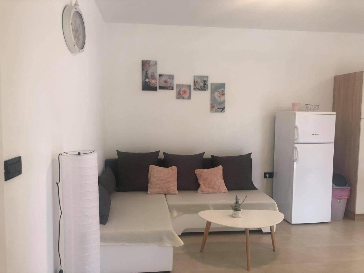 Apartmani Dokic Bale Buitenkant foto