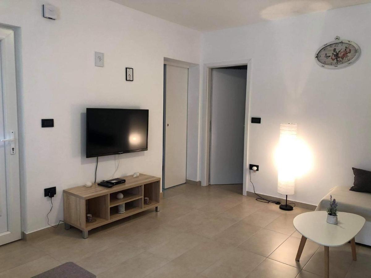 Apartmani Dokic Bale Buitenkant foto