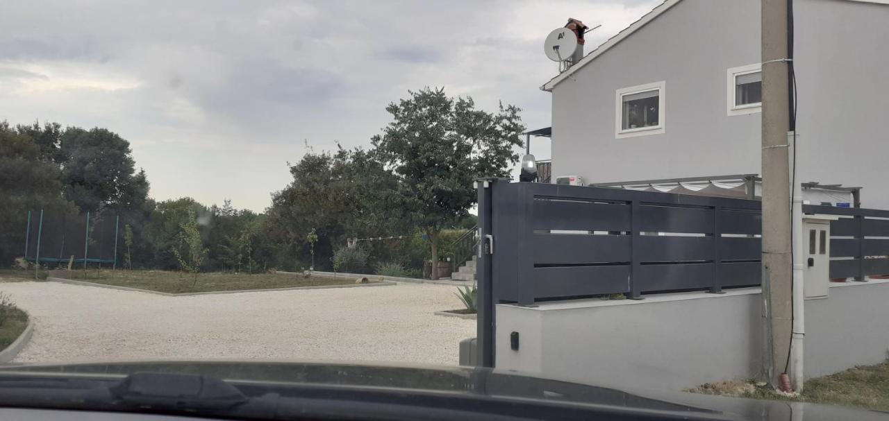 Apartmani Dokic Bale Buitenkant foto